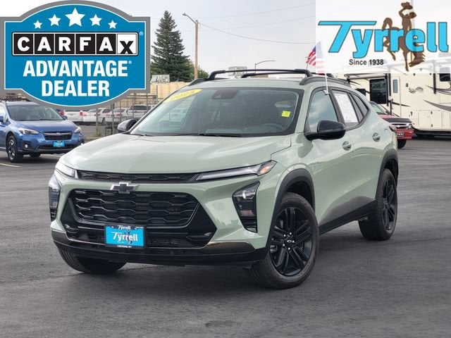 2025 Chevrolet Trax ACTIV in Cacti Green — front three-quarter view